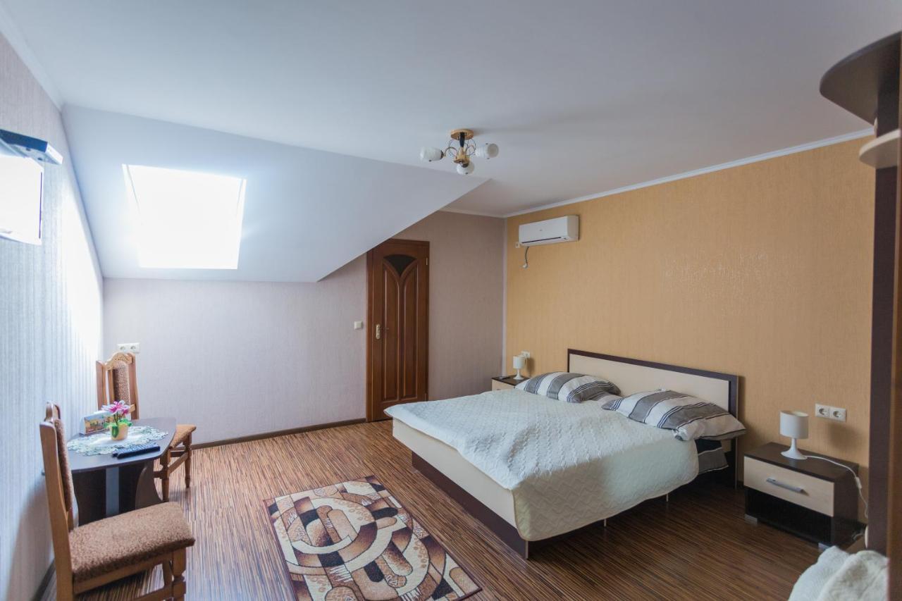 Sunrise Boutique Hotel Berehove  Exterior photo